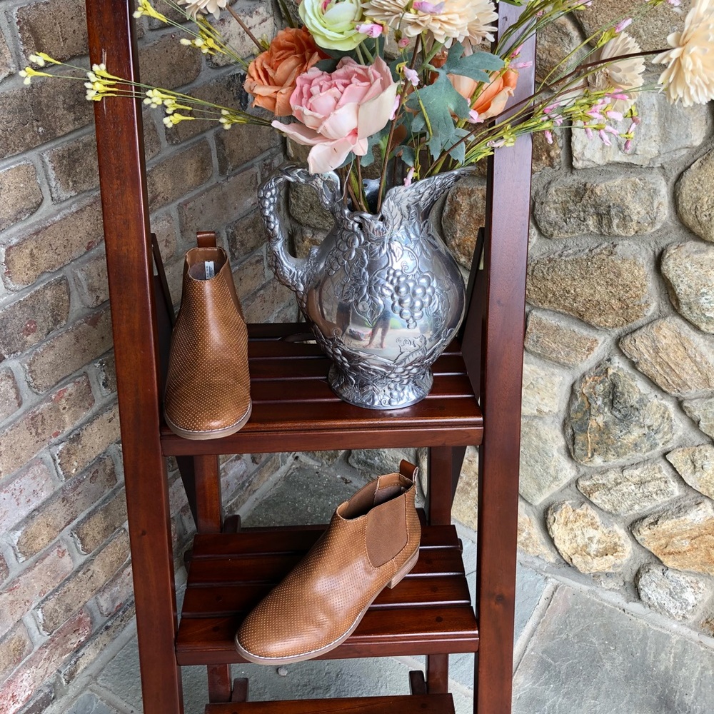 American eagle booties